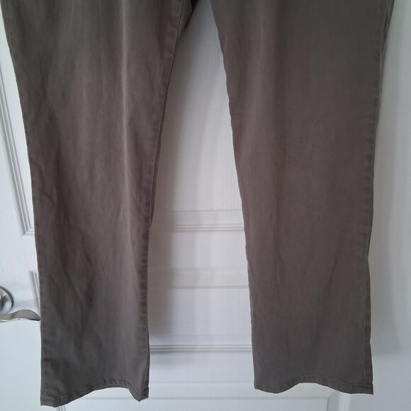 Tommy Bahama Chino Pants Men 36x30 Brown - Picture 6 of 10